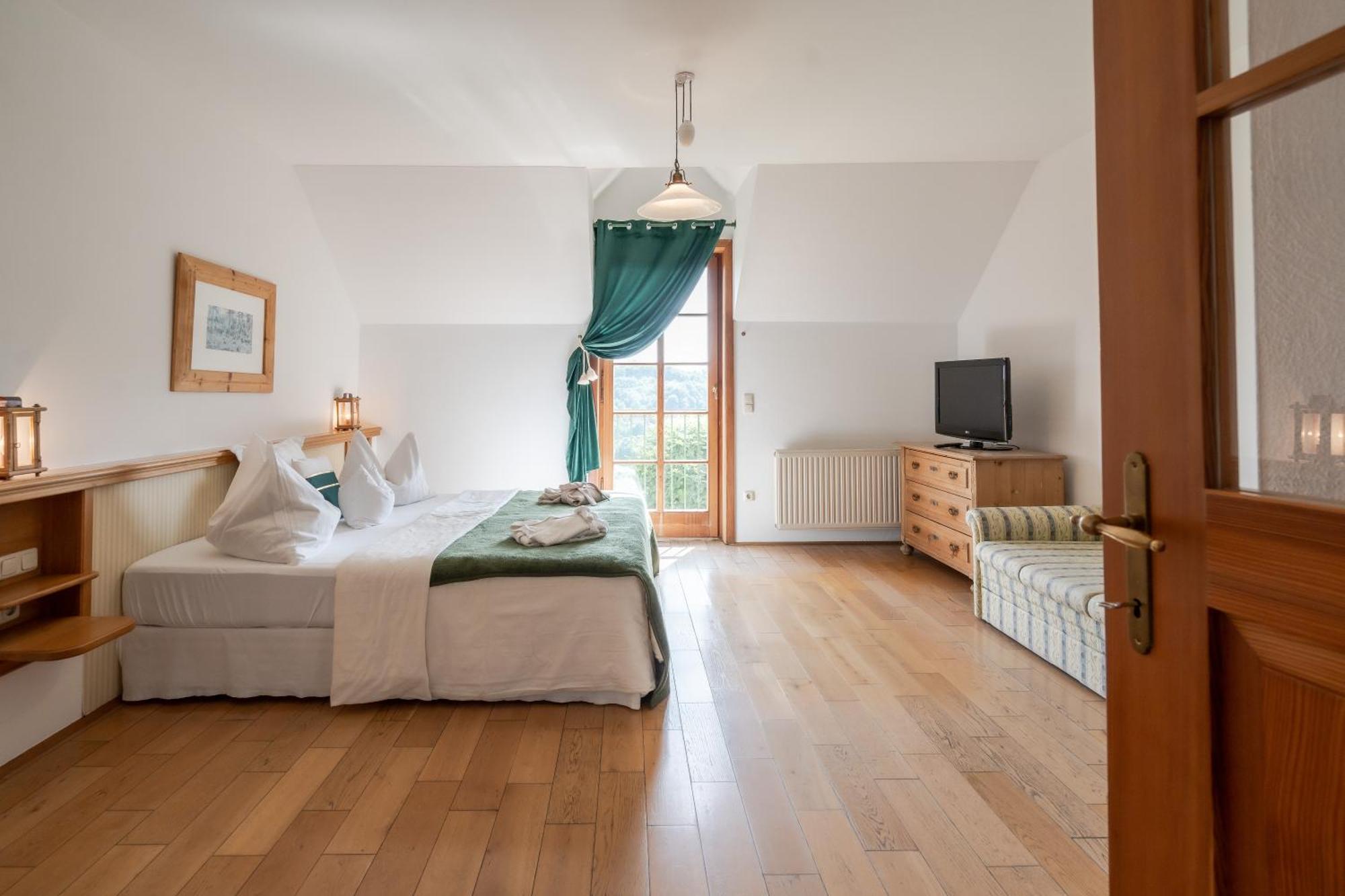 Hotel Roemerstein Fürstenfeld Eksteriør bilde